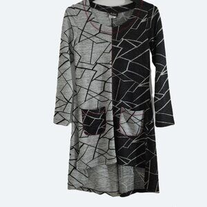 COPY - Artex Fashion geometric contrast dress made in Canada size M